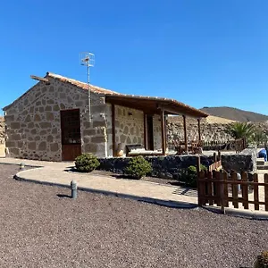 https://casa-la-tosca-san-miguel-de-abona.adeje-hotels.com